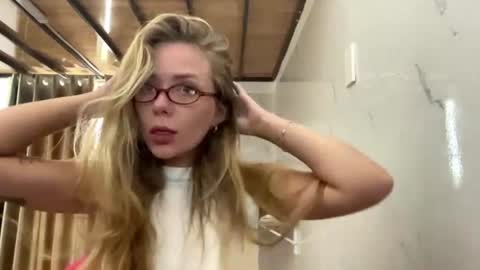 KaY online show from 3, 7, 2026