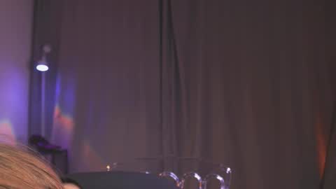 Mila online show from 10, 3, 2026