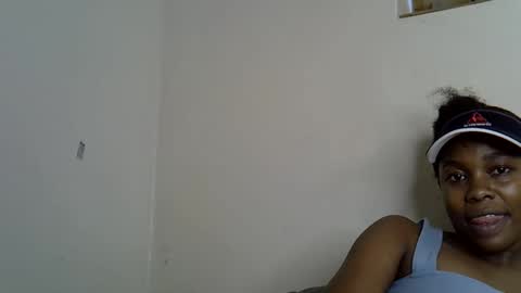 Snapshot of ruemiles chatting on 20, 9, 2025 Rue online show from 20, 9, 2025