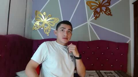 Snapshot of ruiz2416 chatting on 16, 10, 2025 ruiz2416 online show from 16, 10, 2025