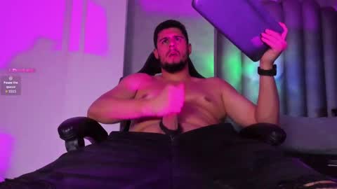 R Y A N online show from 14, 9, 2025