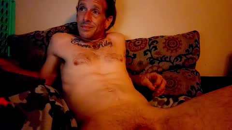 Snapshot of ryanfc85 chatting on 7, 10, 2025 RFC666 online show from 7, 10, 2025