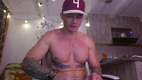 Snapshot of ryann_blue_ chatting on 1, 1, 2025 Ryan Blue ig ryannblue online show from 1, 1, 2025