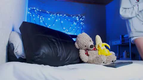 Ryannhill  online show from 18, 11, 2025