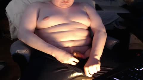 Snapshot of ryguy323 chatting on 5, 5, 2026 Dennis online show from 5, 5, 2026