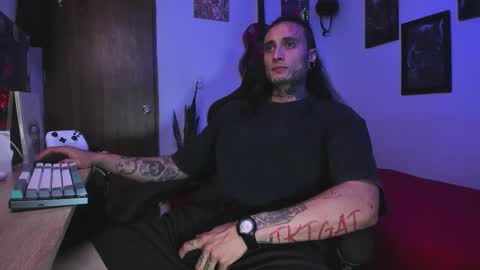 Snapshot of ryuk_it chatting on 17, 1, 2026 leopmonk help me reach 100 thumbs up online show from 17, 1, 2026