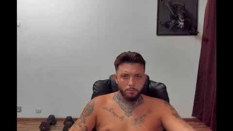 Snapshot of s1nmaster chatting on 18, 9, 2025 s1nmaster online show from 18, 9, 2025