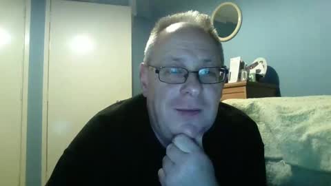 Snapshot of s536sny18 chatting on 31, 12, 2024 s536sny18 online show from 31, 12, 2024