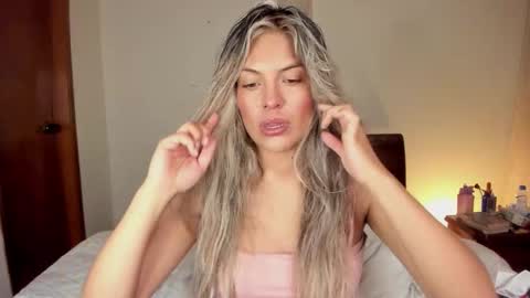 Leslie Beltrn online show from 2, 10, 2025