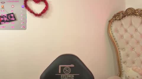 saaya_tay online show from 9, 11, 2025