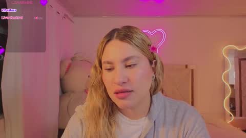 saaya_tay online show from 6, 2, 2026