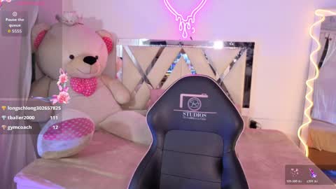 saaya_tay online show from 5, 6, 2026