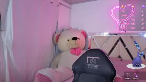 saaya_tay online show from 7, 6, 2026
