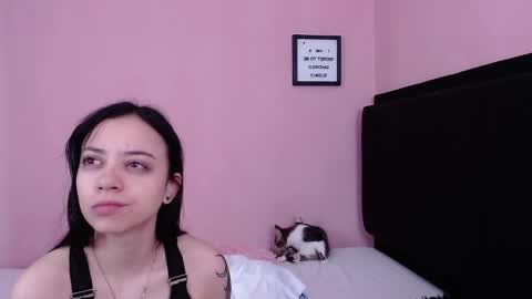 Snapshot of sabbrand_ chatting on 24, 9, 2025           online show from 24, 9, 2025