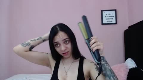 Snapshot of sabbrand_ chatting on 28, 9, 2025           online show from 28, 9, 2025