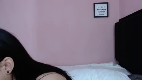 Snapshot of sabbrand_ chatting on 1, 10, 2025           online show from 1, 10, 2025