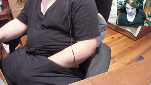 1141323  my Lord Mister Max   moms treasure online show from 7, 11, 2025