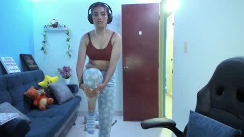 Snapshot of sabrina_chester_02 chatting on 6, 2, 2025 Angie online show from 6, 2, 2025
