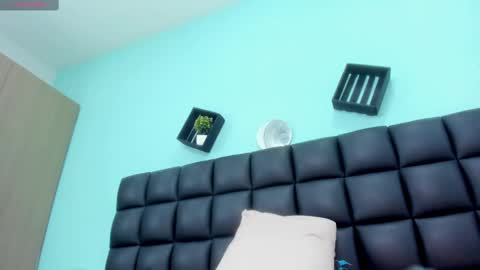 Snapshot of sabrina_med chatting on 12, 3, 2025 sabrina online show from 12, 3, 2025