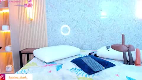 Sabrina Shark online show from 18, 10, 2025