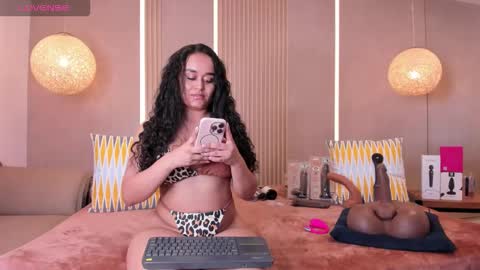 Sabrina Shark online show from 26, 3, 2026