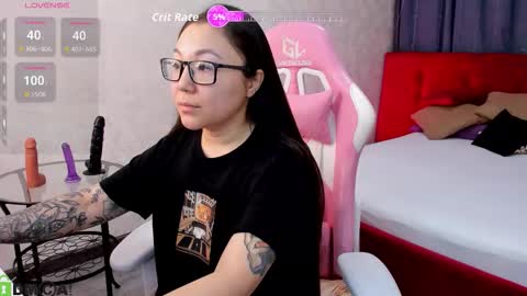 Snapshot of sabrina_sven chatting on 26, 2, 2026 GMT7TueWedThuFriSatSun 0100am-0700am online show from 26, 2, 2026