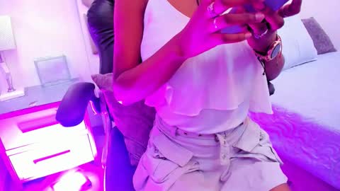 SabrinnaBrownn online show from 12, 11, 2025