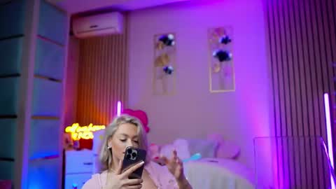 SabrinaJade online show from 10, 2, 2026