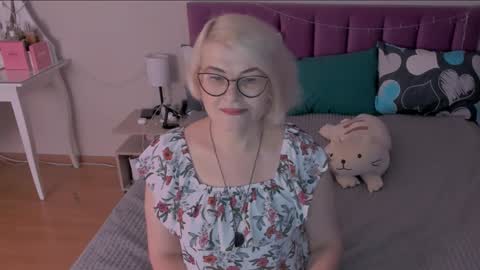 Snapshot of sabrinamacmarren chatting on 21, 1, 2025 Sabrina MacMarren online show from 21, 1, 2025