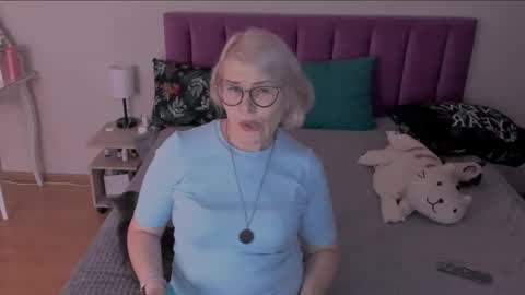 Snapshot of sabrinamacmarren chatting on 8, 3, 2025 Sabrina MacMarren online show from 8, 3, 2025