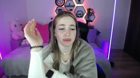 Sabrina Violet online show from 16, 4, 2026