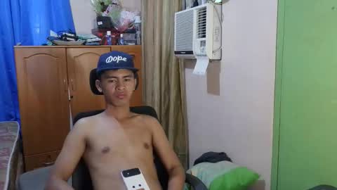 Snapshot of sachu01 chatting on 8, 4, 2026 Sachu01 online show from 8, 4, 2026