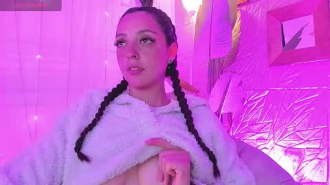    online show from 15, 1, 2025