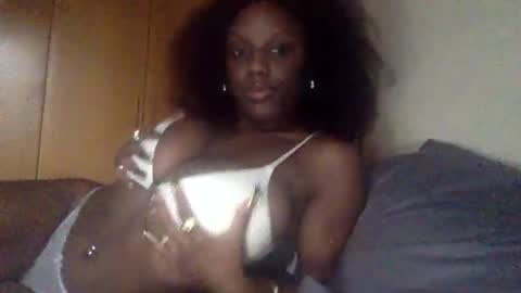 Snapshot of sade991803 chatting on 25, 6, 2026 Onika online show from 25, 6, 2026