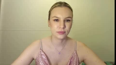 Snapshot of sadieshine chatting on 21, 10, 2025 Sadie online show from 21, 10, 2025