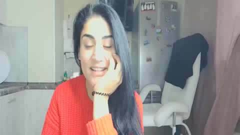 Snapshot of safari_xx chatting on 9, 11, 2025 Queen online show from 9, 11, 2025