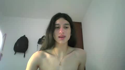 Snapshot of safiro_queen chatting on 8, 12, 2024 Safiro Queen online show from 8, 12, 2024