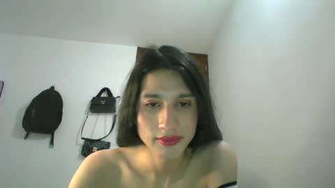 Snapshot of safiro_queen chatting on 14, 12, 2024 Safiro Queen online show from 14, 12, 2024