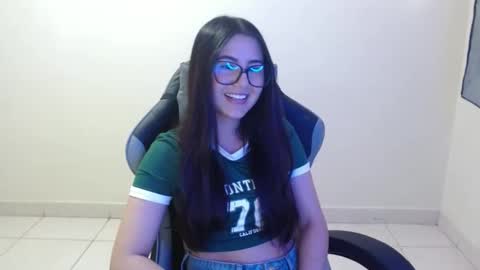 Sahaliefox  online show from 12, 10, 2025