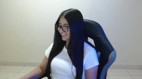 Sahaliefox  online show from 10, 4, 2026