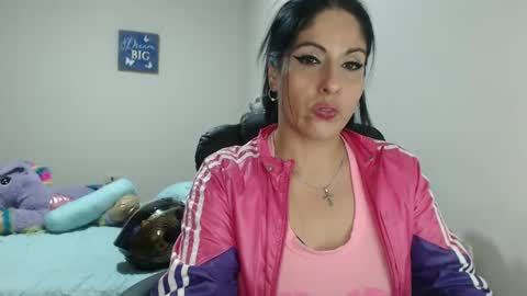 Snapshot of sahotlove1 chatting on 7, 1, 2025 Karina online show from 7, 1, 2025
