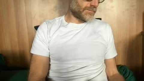 Snapshot of saint009 chatting on 20, 6, 2026 saint009 online show from 20, 6, 2026