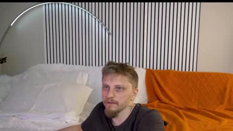 saint__vicious online show from 10, 10, 2025