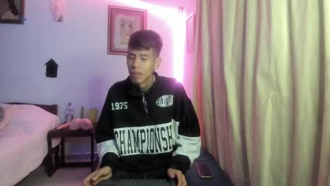 Snapshot of saint_boyy chatting on 23, 12, 2025 saint boy online show from 23, 12, 2025