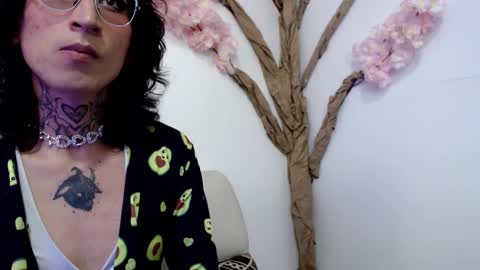 Snapshot of sakura__love_ chatting on 13, 10, 2025 Hikari online show from 13, 10, 2025