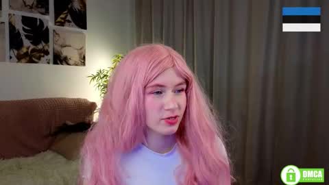 Snapshot of sakura_hey chatting on 4, 11, 2025 Sakura online show from 4, 11, 2025