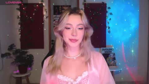 Snapshot of sakuraa_beauty chatting on 23, 4, 2026 Sakura online show from 23, 4, 2026