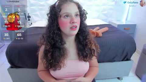 salem_rose01 online show from 30, 10, 2025