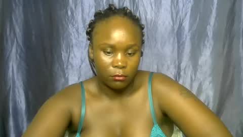 Snapshot of sally_bee1 chatting on 22, 7, 2026 sally_bee1 online show from 22, 7, 2026