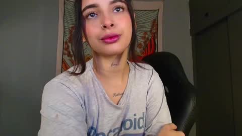 Snapshot of sallymaddoxx chatting on 23, 11, 2025 sallymaddoxx online show from 23, 11, 2025